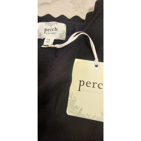 Perch sweater tank top with scalloped hem - Picture 5 of 5